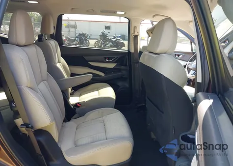 2020 Subaru Ascent Premium z USA, uszkodzony, nr VIN 4S4WMAFD9L3467950